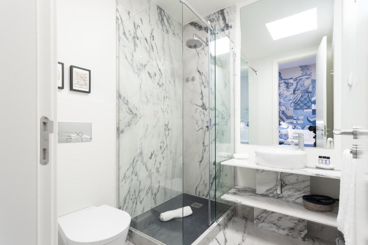 Bairro Alto Guesthouse Lisbon Bagian luar foto