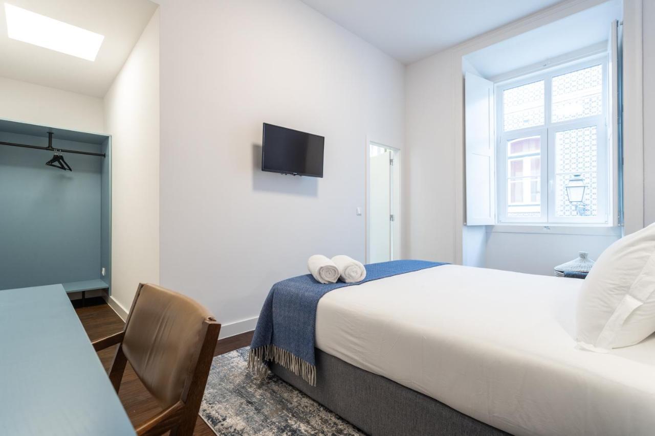 Bairro Alto Guesthouse Lisbon Bagian luar foto