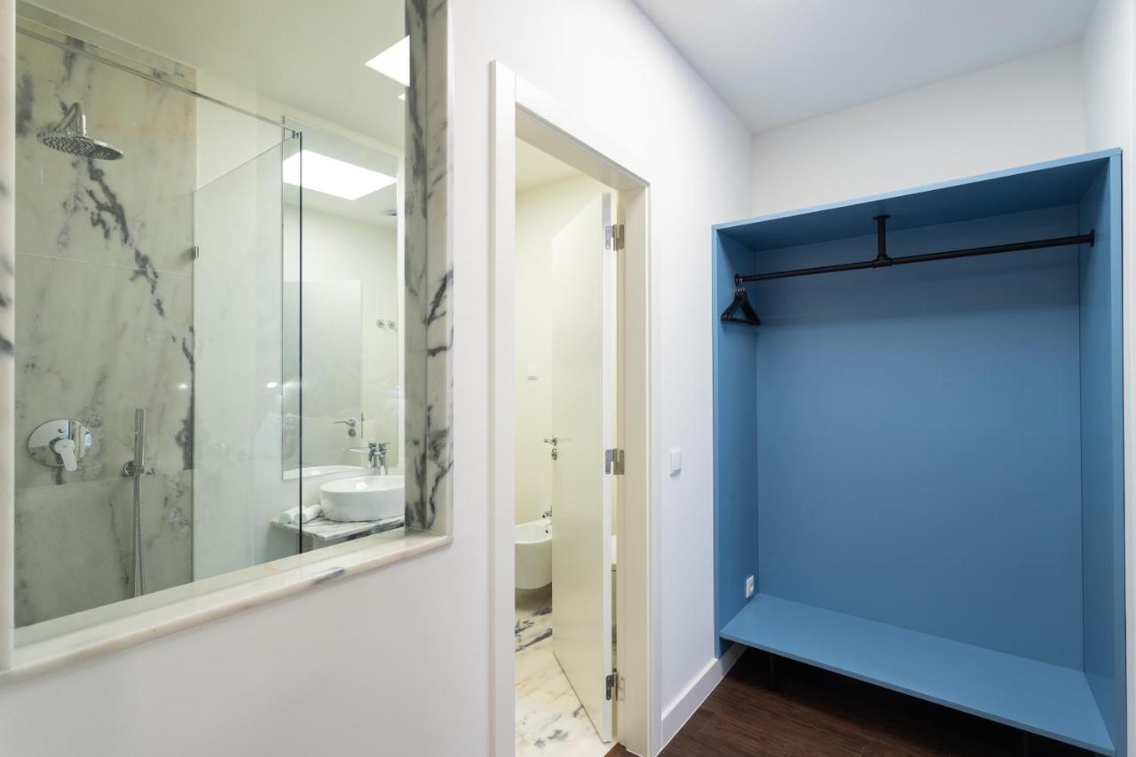 Bairro Alto Guesthouse Lisbon Bagian luar foto