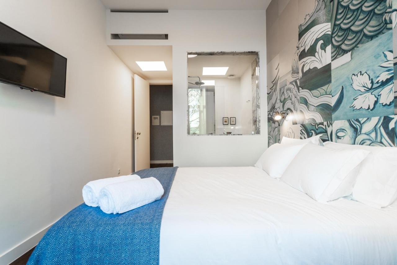 Bairro Alto Guesthouse Lisbon Bagian luar foto